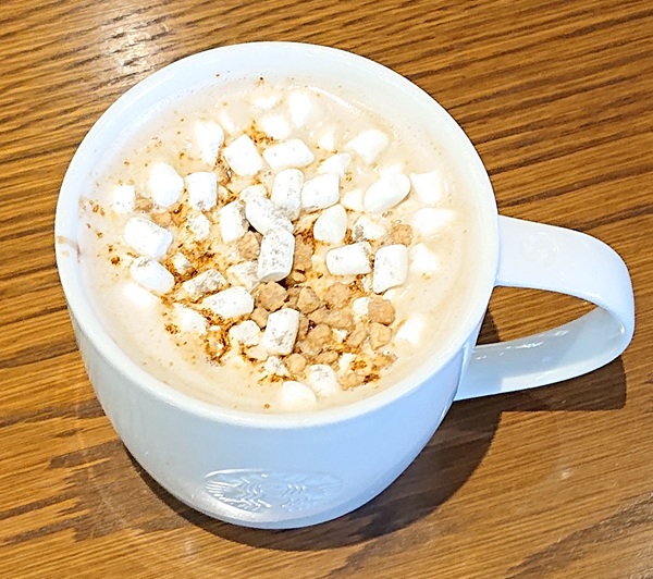 スモアチョコレートラテ カスタム 甘さ控えめ