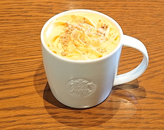 シュークリームラテの シロップ 少なめ